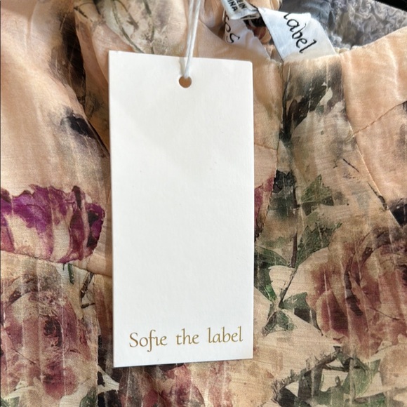 Floral Ruffle Dress - Picture 6 of 7